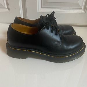 Dr. Martin Leather low rise shoes